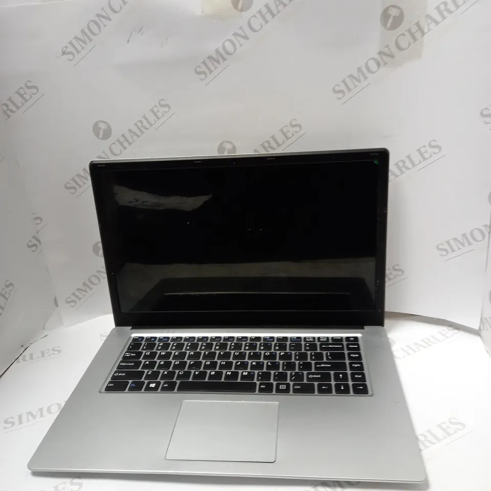 UNBRANDED 16" LAPTOP