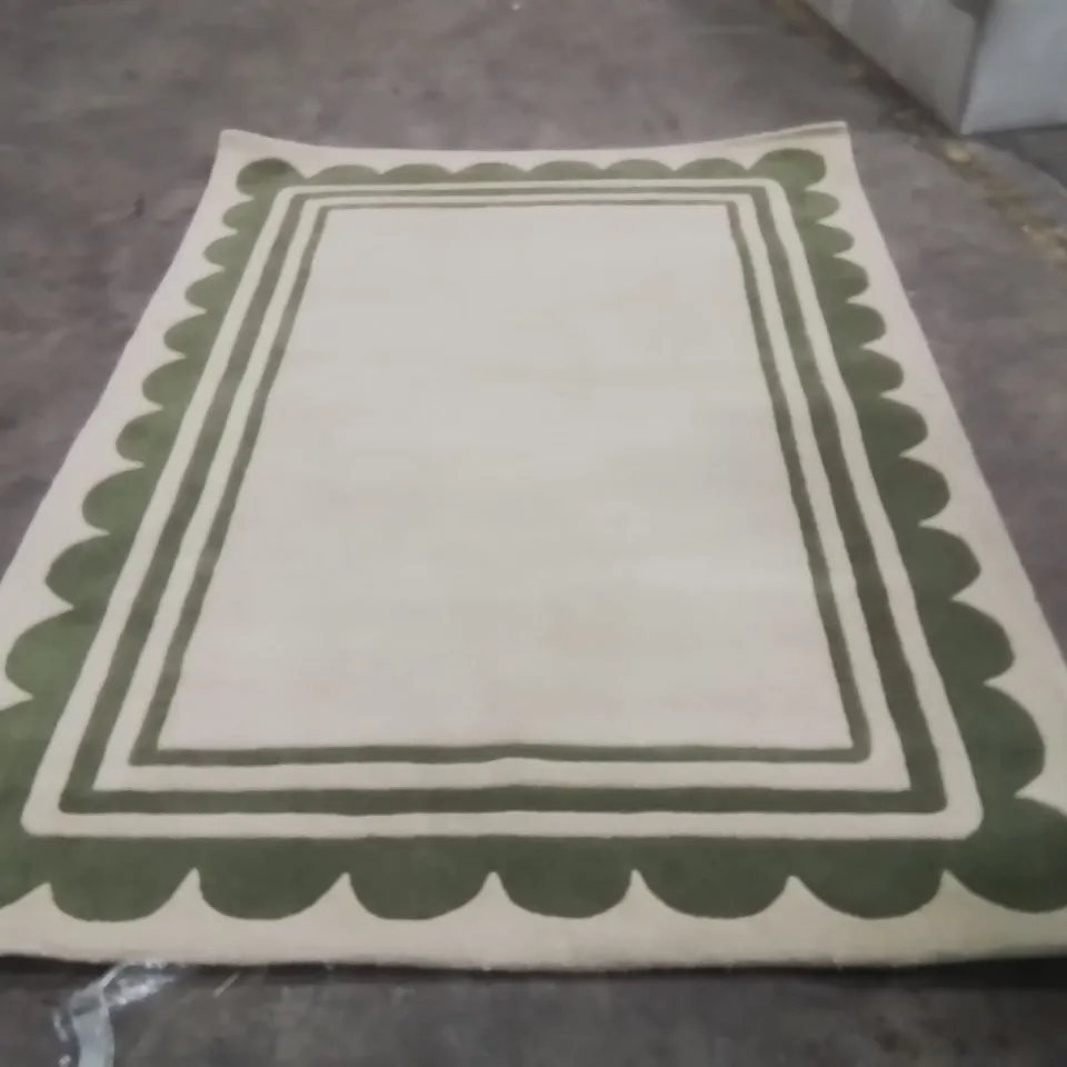 QUALITY DESIGNER AREA RUG - APPROXIMATELY 230X160CM