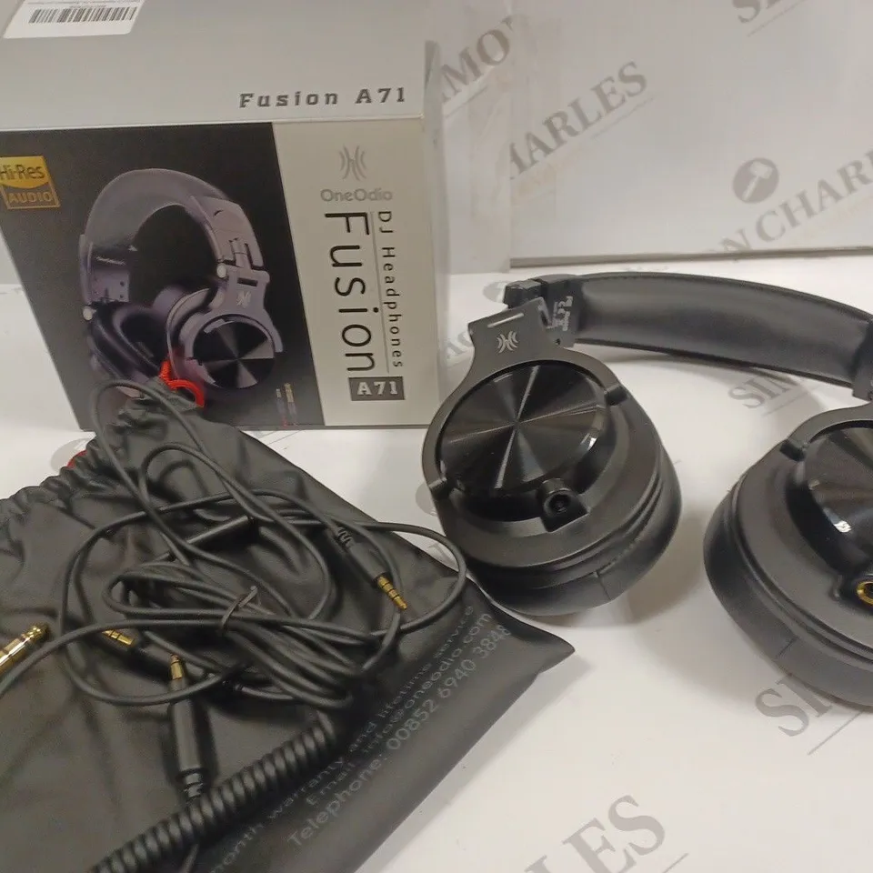 BOXED ONEODIO FUSION DJ HEADPHONES