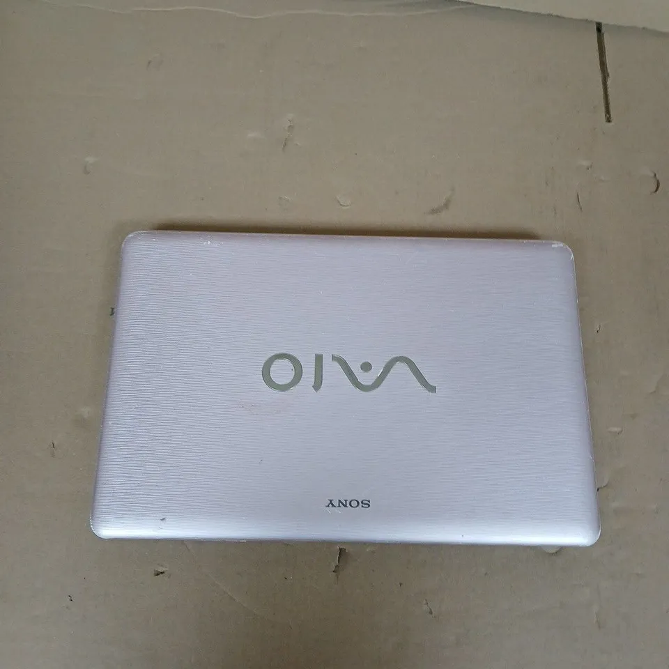 SONY VAIO PINK PERSONAL COMPUTER - PCG-7185M