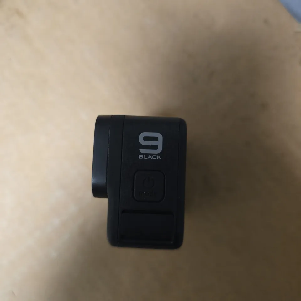 GOPRO HERO9 BLACK ACTION CAMERA IN PROTECTIVE ZIP CASE