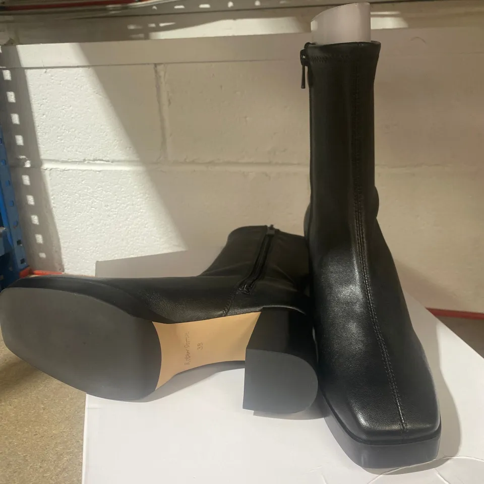 BOXED PAIR OF '& OTHER STORIES' BLACK BOOTS SIZE 38