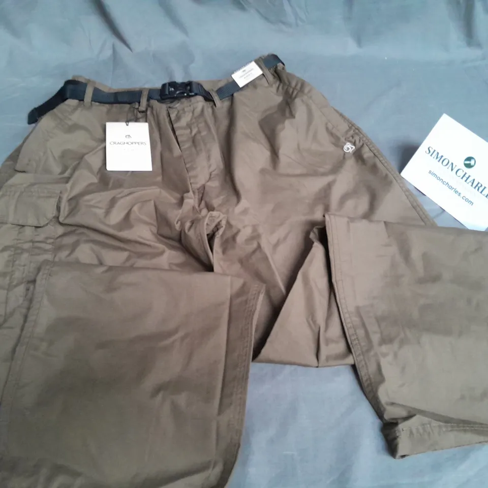 CRAGHOPPERS MENS RELAXED FIT KIWI CLASSIC TROUSERS IN DARK MOSS - UK 38
