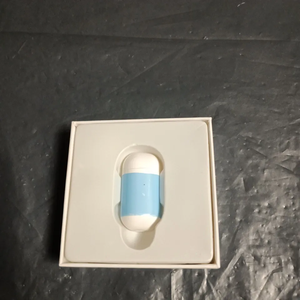 BOX OF APPROXIMATELY 20 X A+ WIRELESS EARBUD