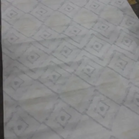 Rug with yellow/grey pattern 220x156cm
