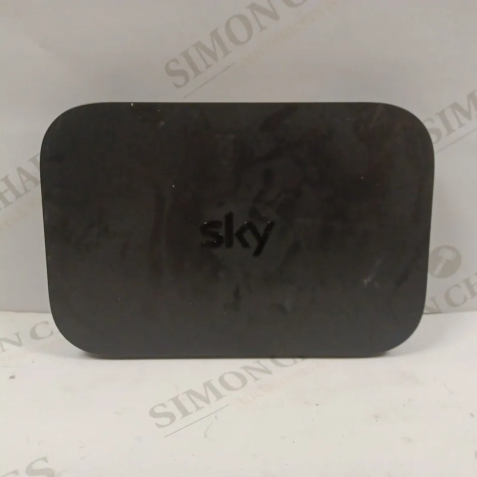 SKY EM150 Q MINI BOX