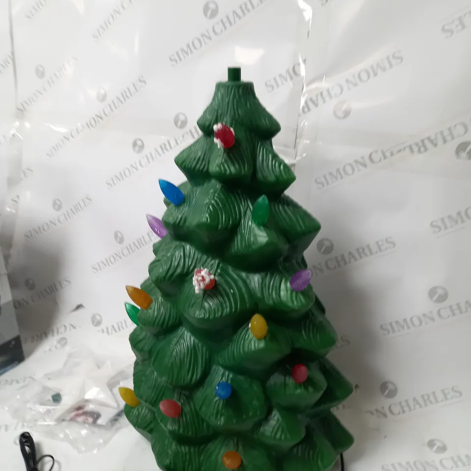 MR CHRISTMAS INDOOR OUTDOOR MOLDED CHRISTMAS TREE
