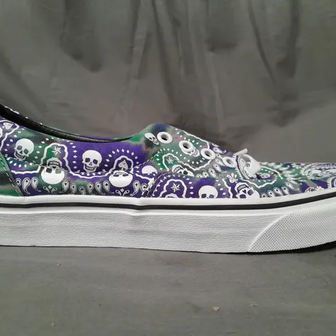 BOXED PAIR OF VANS OFF THE WALL SKULL DESIGN SHOES IN PURPLE/GREEN/WHITE UK SIZE 9