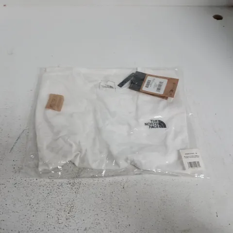 BAGGED THE NORTH FACE M EVOLUTION SIMPLE DOME REGULAR SS TEE IN WHITE - MEDIUM