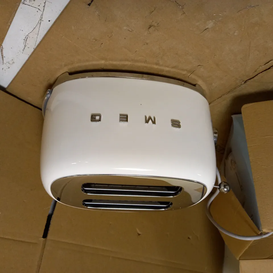SMEG RETRO 2 SLICE TOASTER WHITE
