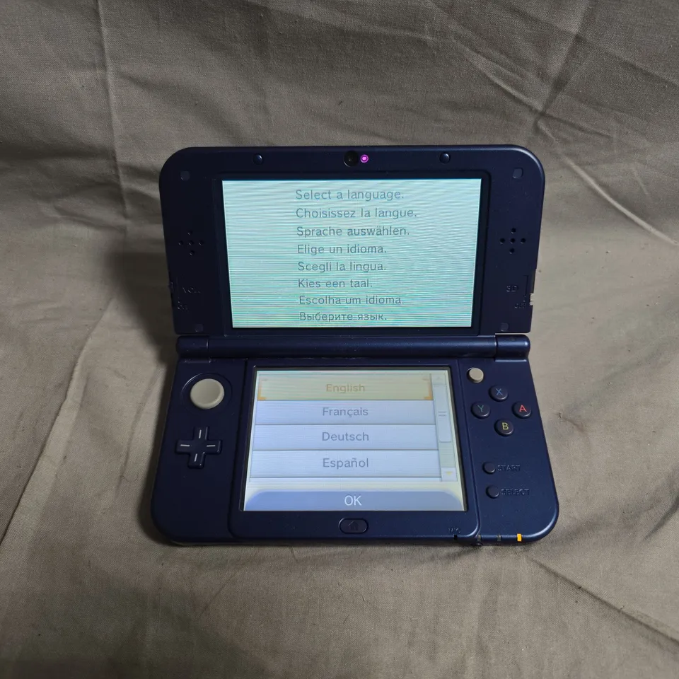 NINTENDO 3DS XL HANDHELD CONSOLE 