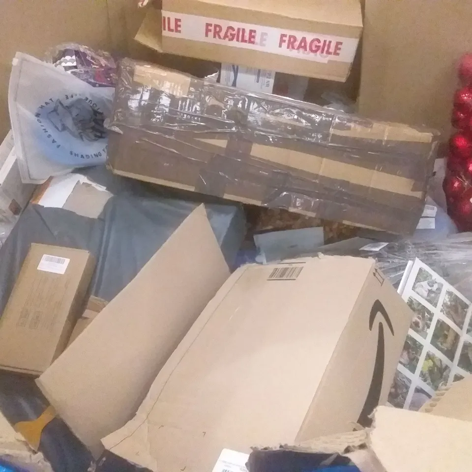 PALLET OF ASSORTED ITEMS INCLUDING STORAGE OTTOMAN, PEMBROKE WELSH CORGIS 2023 CALENDER, JAVA IN A NUTSHELL BOOK, XANTHAN GUM, BROWN BEAR FRESH COFFEE BEANS