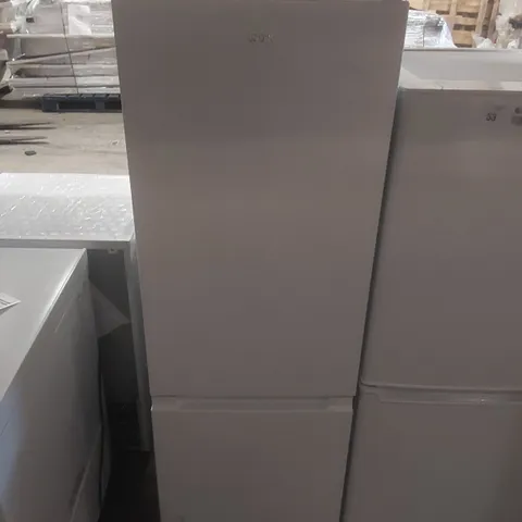 LOGIK LFC50W23 60/40 FRIDGE FREEZER - WHITE