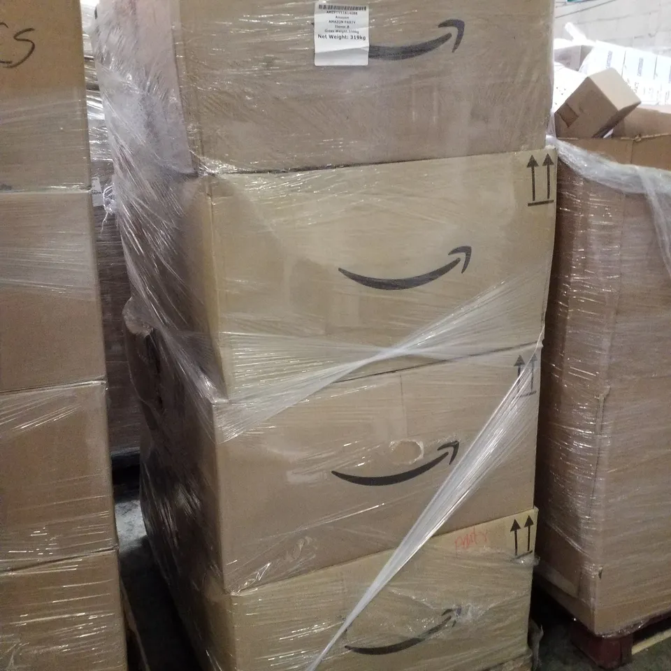 PALLET CONTAINING ASSORTED PARTY SUPPLIES