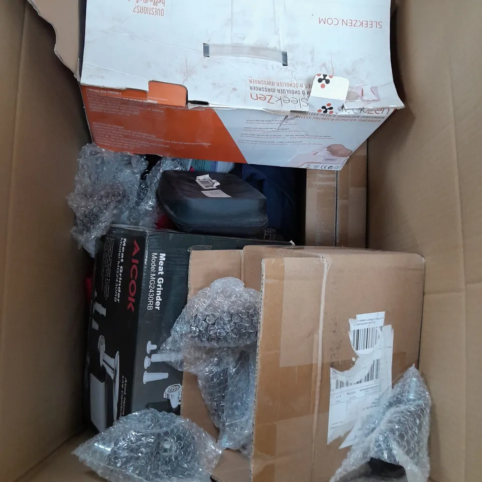 BOX OF ASSORTED ITEMS TO INCLUDE WIRELESS HEADSET - MOON LIGHT - JOYVITA WHEELS / COLLECTION ONLY 