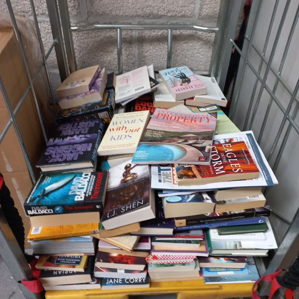 LARGE QUANTITY OF ASSORTED BOOKS TO INCLUDE PAGENTRY AND POWER, BAD BISHOP AND THE DEAL