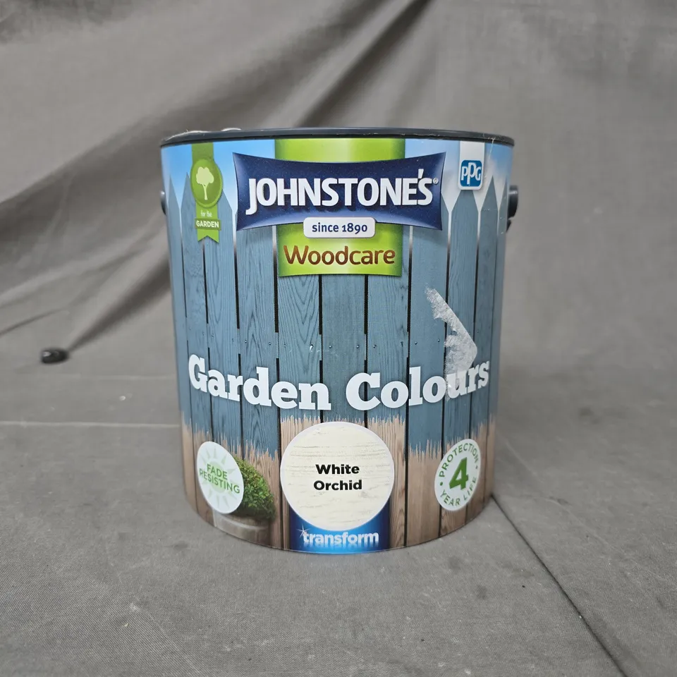 JOHNSTONES WOODCARE GARDEN COLOURS PAINT - WHITE ORCHID (2.5L)