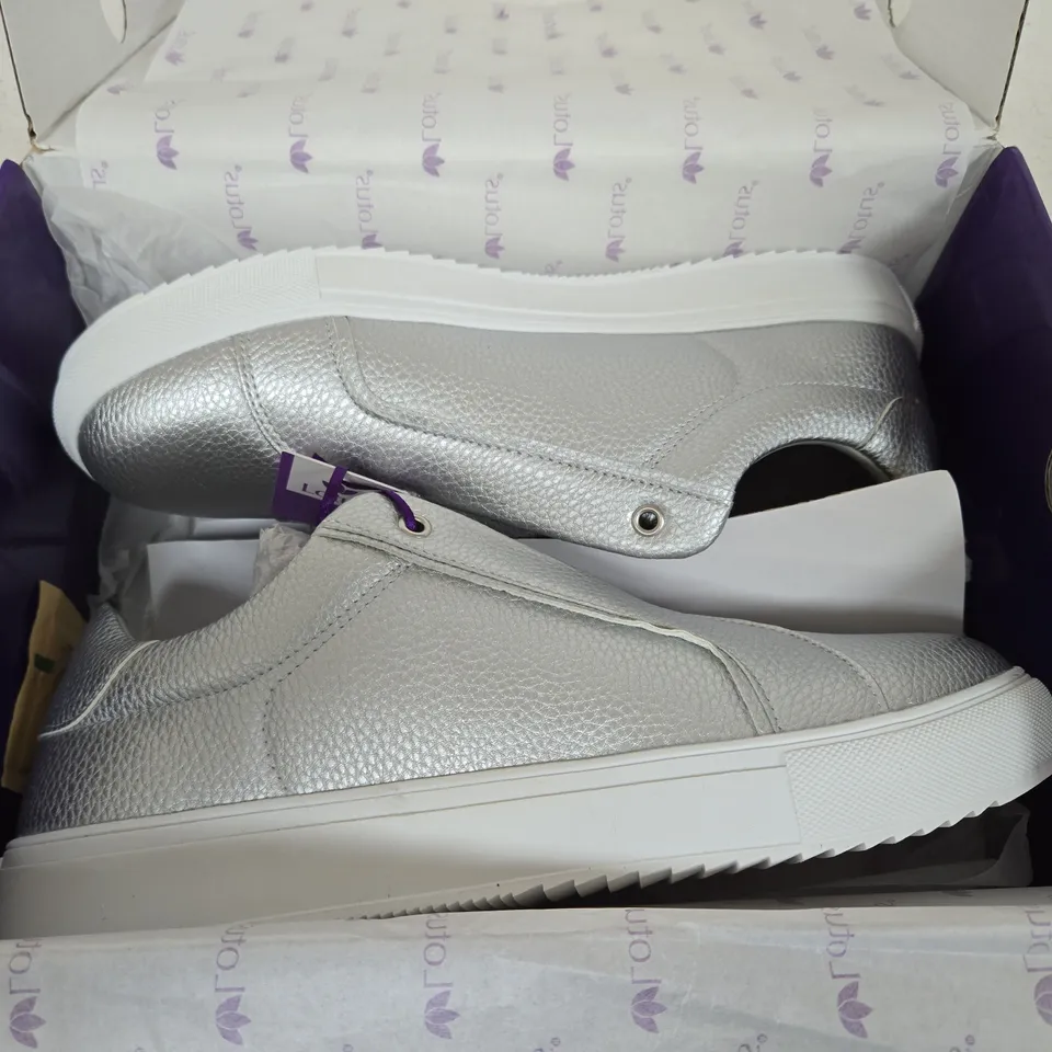 LOTUS LEON ULS547 SILVER SNEAKERS – UK7 (EU41)