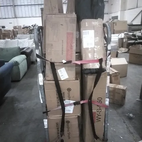 CAGE OF ASSORTED HOUSEHOLD GOODS AND PRODUCTS TO INCLUDE; PAIR OF CAMPING CHAIRS (BLACK), VELVET HANGARS AND MONOCULAR TELESCOPE