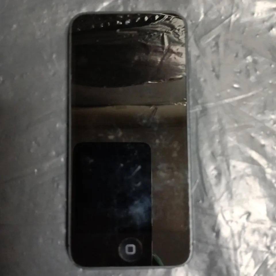 APPLE IPHONE 5 SMARTPHONE 