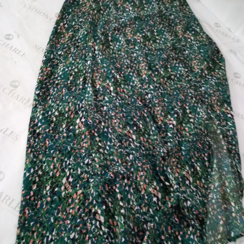 LILI & LALA MIDI PRINT SKIRT IN DARK GREEN - LARGE