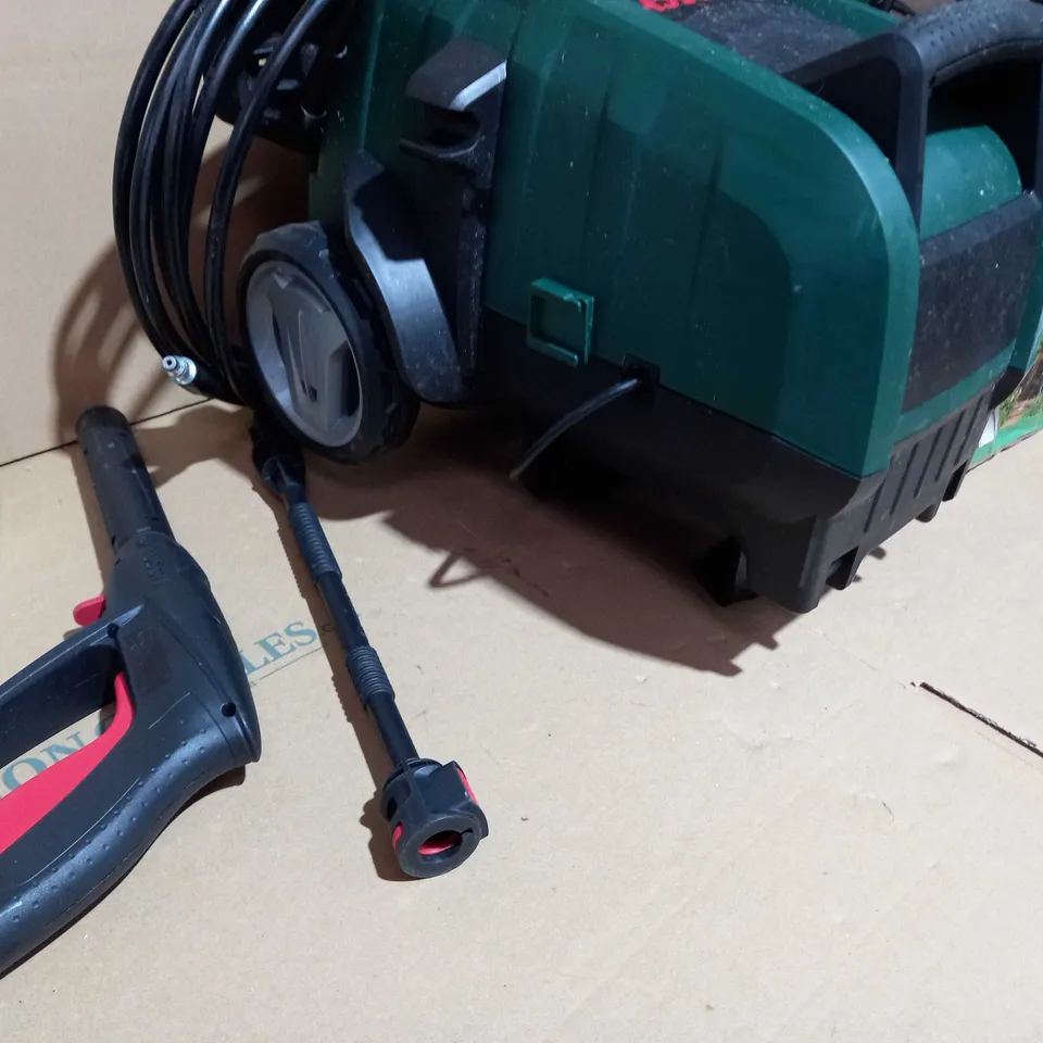 BOSCH UNIVERSAL AQUATAK 135 PRESSURE WASHER