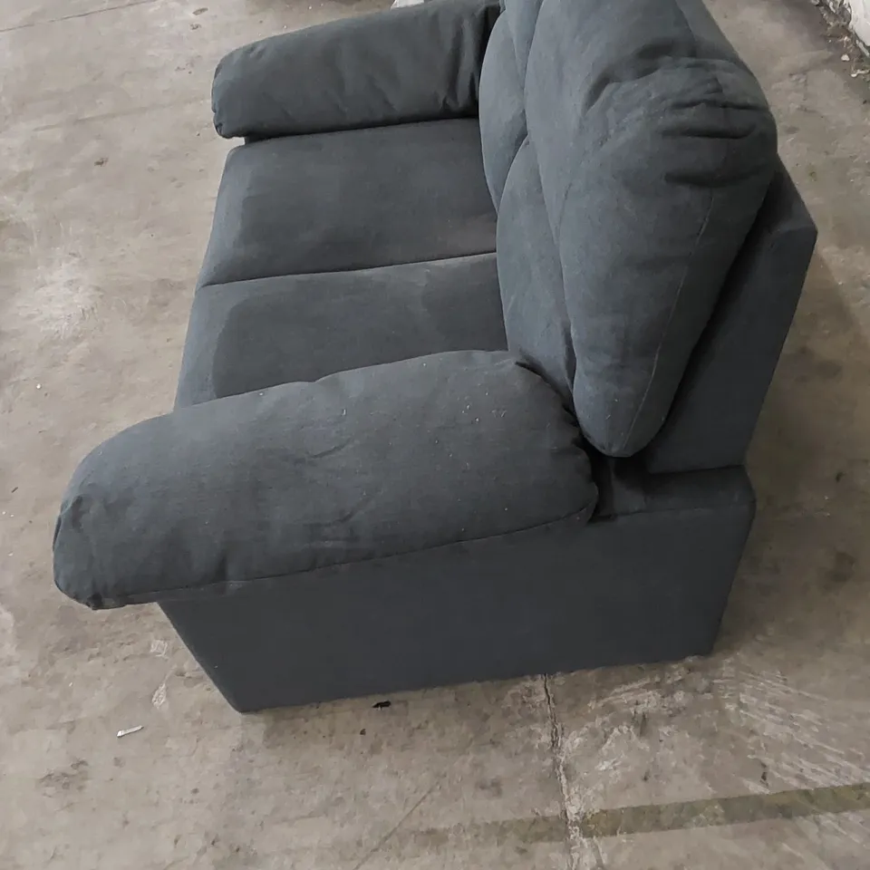 DESIGNER SMALL 2 SEATER FABRIC UPHOLSTERED SOFA 