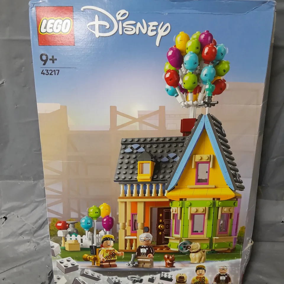 BOXED LEGO DISNEY PIXAR ‘UP’ HOUSE 43217