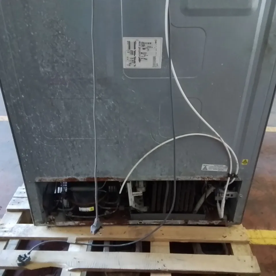 SAMSUNG DOUBLE DOOR REFRIGERATOR 