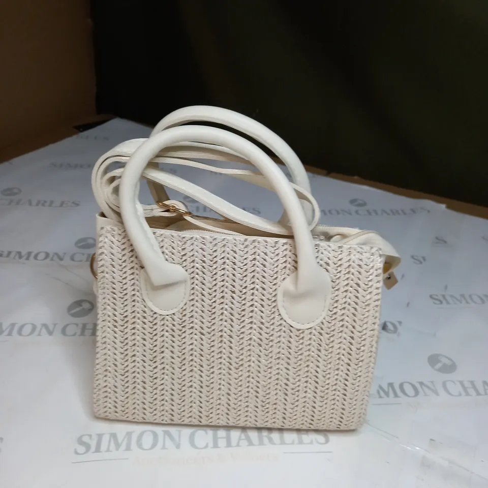 CREAM MESH HANDBAG 