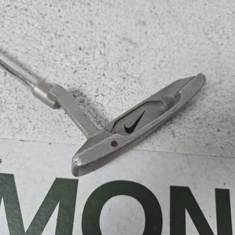NIKE SHORT GOLF CLUB SHAFT WITH GRIP