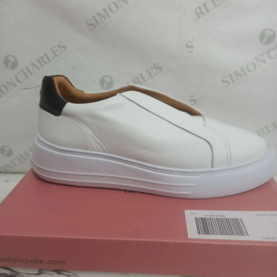 MODA IN PELLE SLIP ON TRAINERS IN WHITE SIZE 7