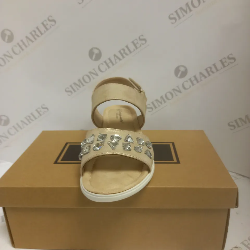 BOXED PAIR OF CUSHION WALK JEWELLED SANDALS IN GOLD - SIZE 5