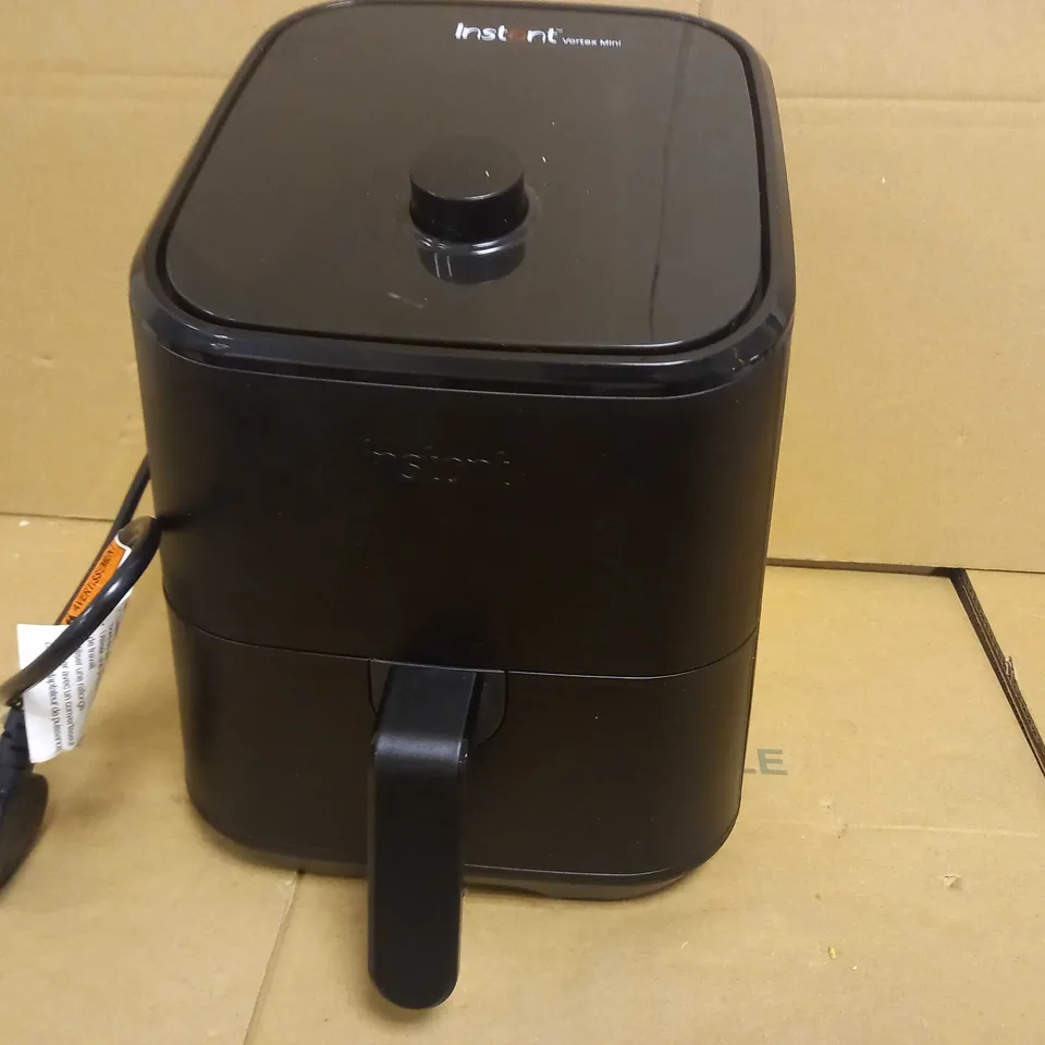 INSTANT POT BRANDS VORTEX MINI AIR FRYER - 2L - BLACK