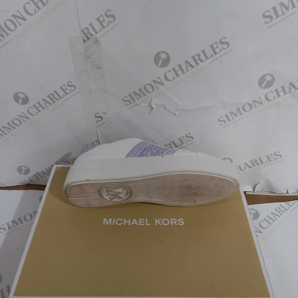 MICHAEL KORS POPPPY STRIPE LACE UP NAPPA FAUXLEATHER SIZE 7M