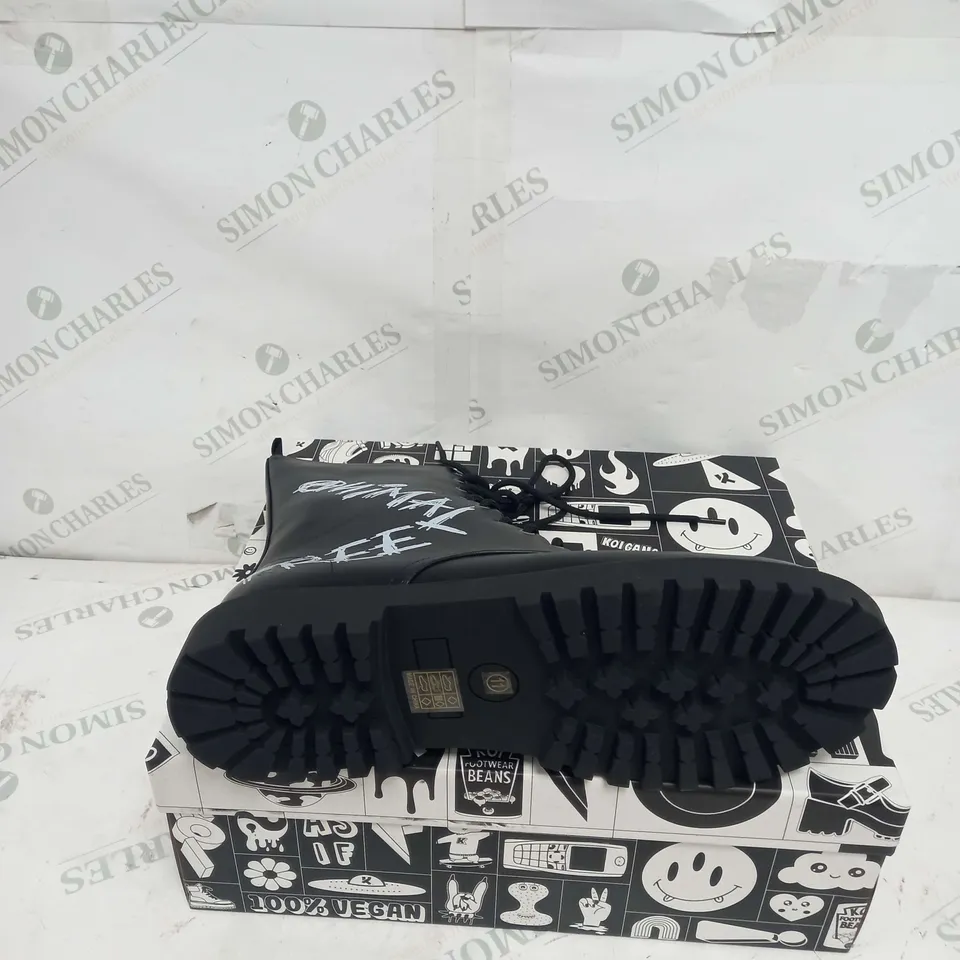 BOXED PAIR OF KOI FOOTWEAR THE STATEMENT ANIMAL FREE MENS MILITARY BOOTS - SIZE 11