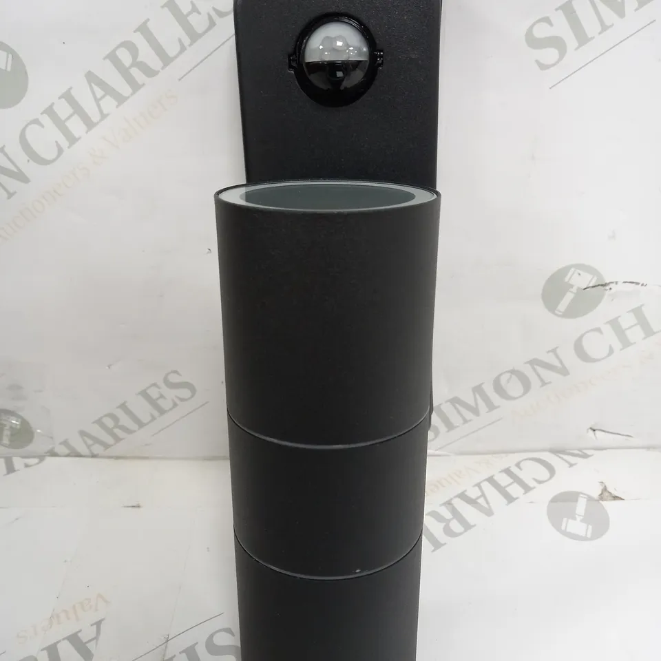 NARTEL MINI PIR WALL LIGHT