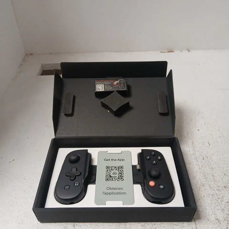 BACKBONE ONE MOBILE GAMING CONTROLLER FOR IPHONE – BOXED