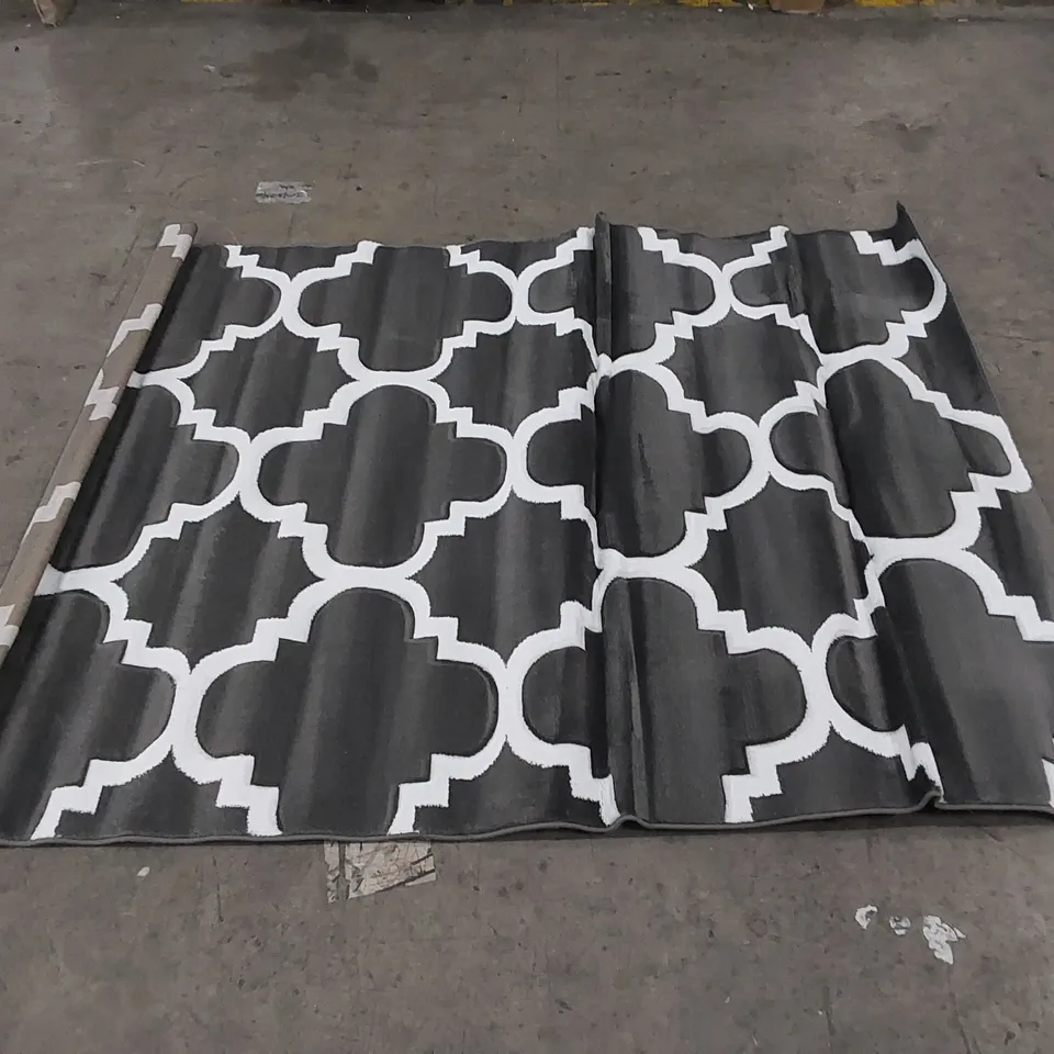 MODERN TRENDZ RUG - GREY // SIZE: 160 X 220cm