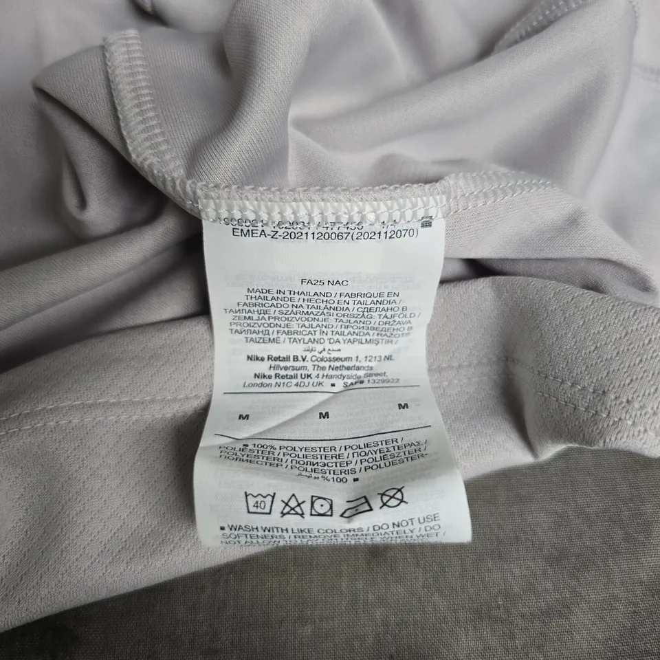 NIKE TOTTENHAM HOTSPUR FC SLIM FIT FOOTBALL JERSEY - M