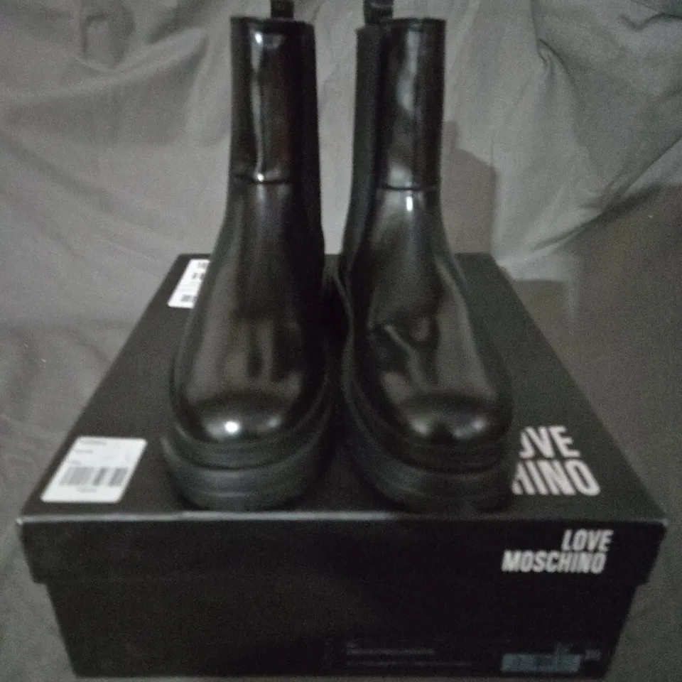 BOXED PAIR OF MOSCHINO LEATHER BOOTS - SIZE 38