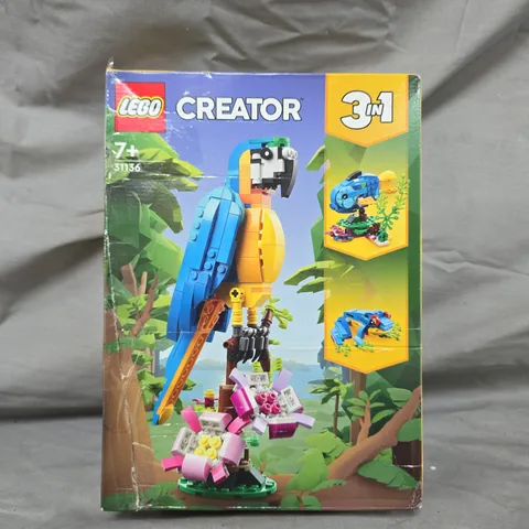 LEGO 3-IN-1 CREATOR - 31136