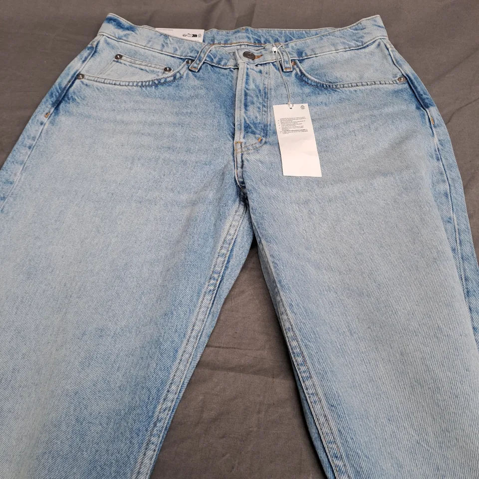 ARKET SHORE LOW WAIST LOOSE LEG JEANS - EUR 26