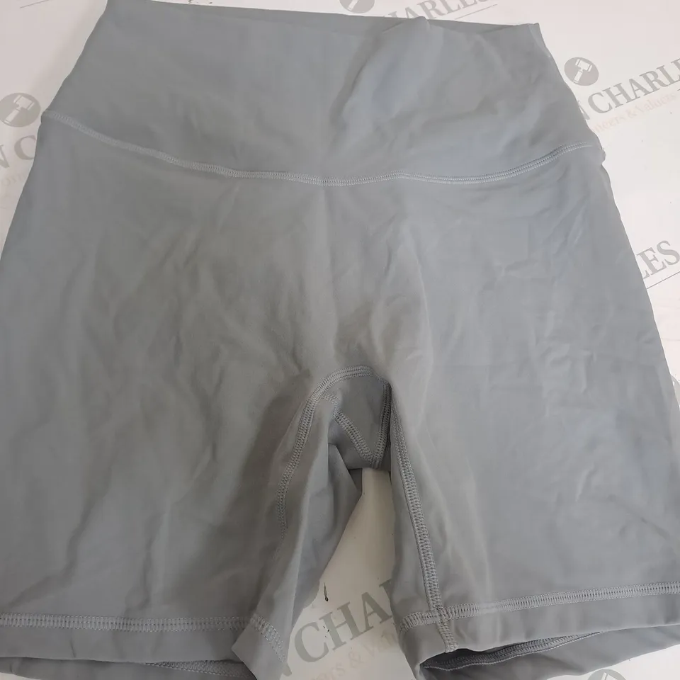 LIGHT GREY GYM SHORTS SIZE S 