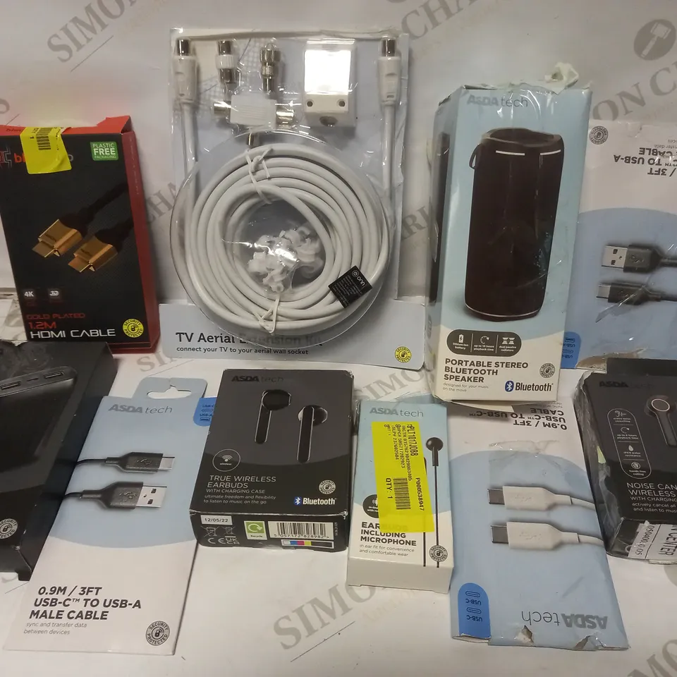 BOX TO CONTAIN APPROX. 20 X ASSORTED ELECTRONIC & TECH PRODUCTS, INCLUDES SPEAKER, POWER BANK, CHARGING CABLES, EARPHONES ETC 