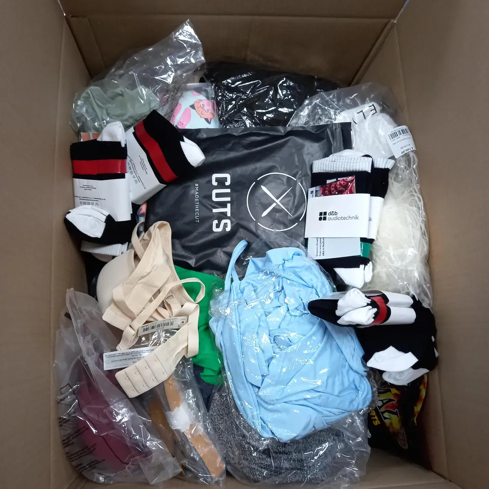 LARGE BOX OF ASSORTED CLOTHING ITEMS IN VARIOUS COLOURS AND SIZES INCLUDING TROUSERS , TOPS AND JUMPERS 