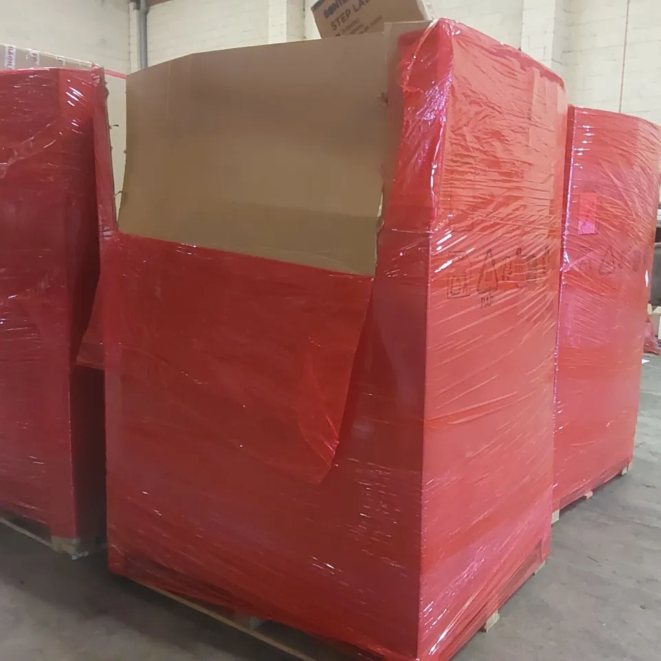 PALLET CONTAINING A LARGE QUANTITY OF ASSORTED ITEMS INCLUDING: STEP LADDER, SAFETY FENCE, TOILET SEAT, SWING SEAT ECT