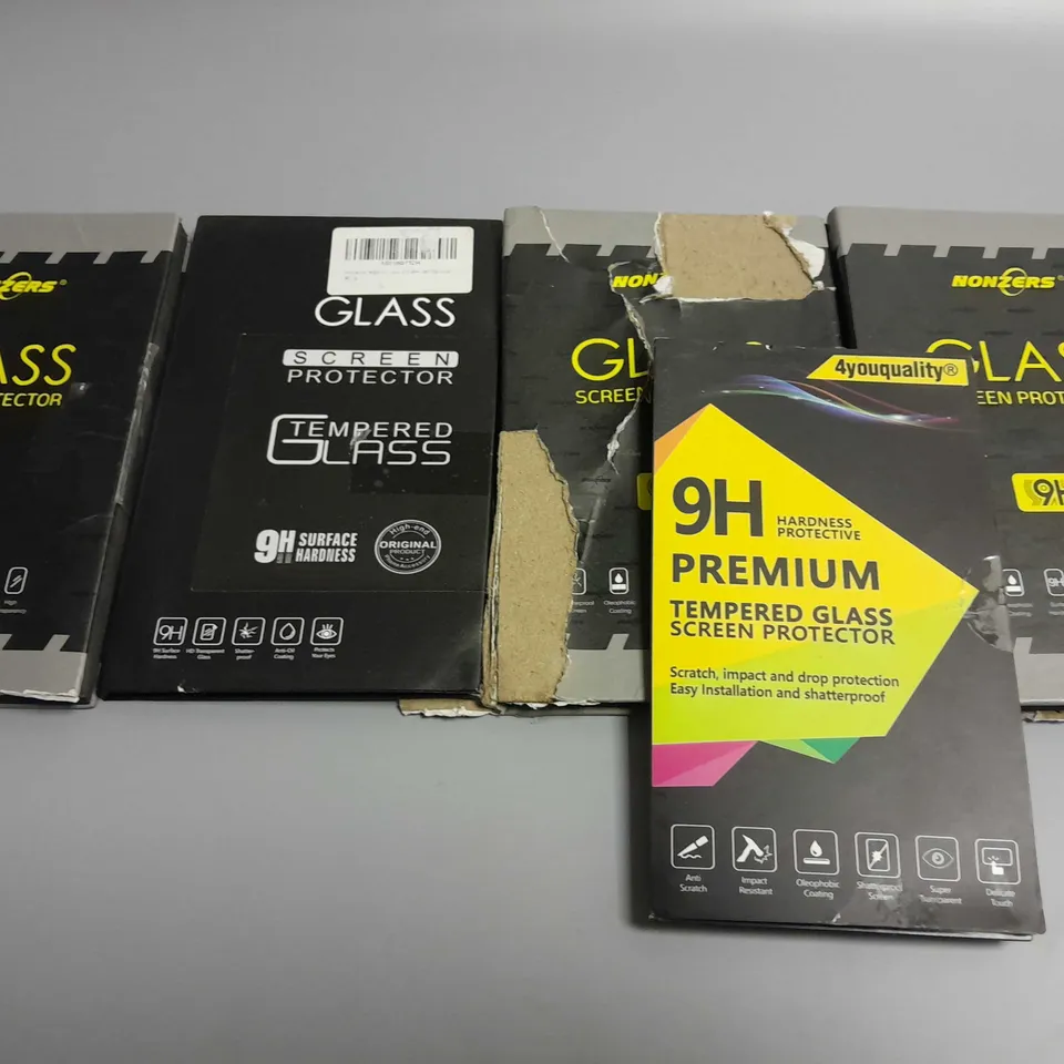 LOT OF 5 SCREEN PROTECTORS