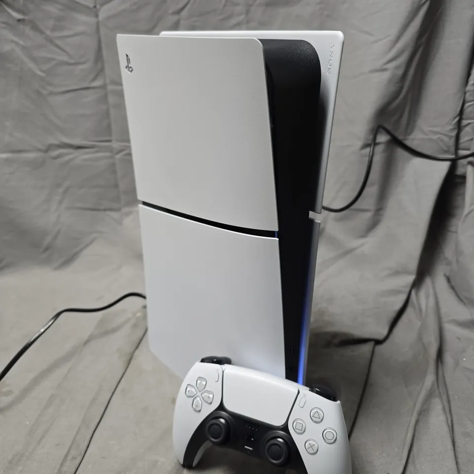 BOXED SONY PLAYSTATION 5 DISC FREE CONSOLE