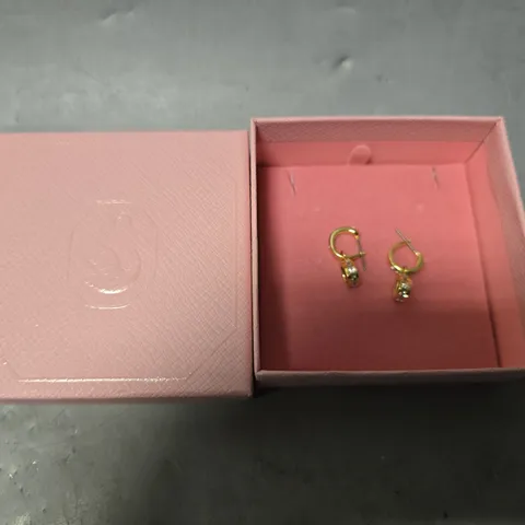 BOXED SWAROVSKI DANGLE EARRINGS 
